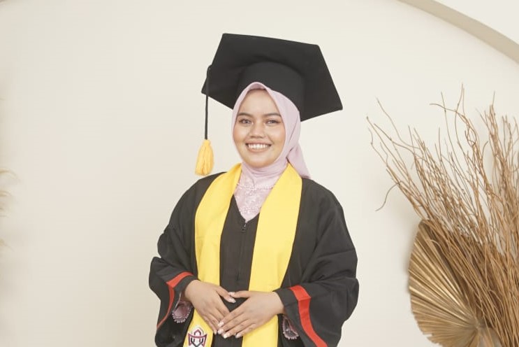 Oktafiana Putri, S.IP.